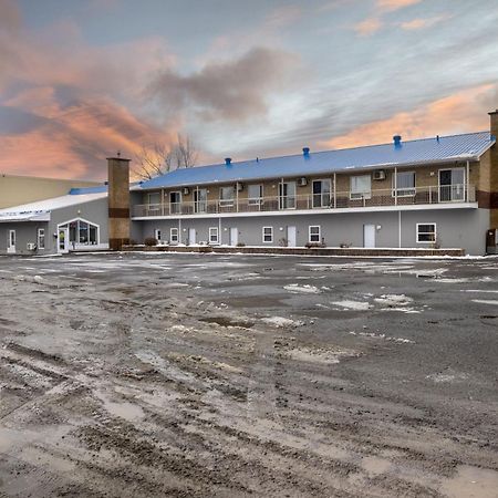 Motel Et Condo Chez Charley Sainte-Anne-de-Beaupré Dış mekan fotoğraf