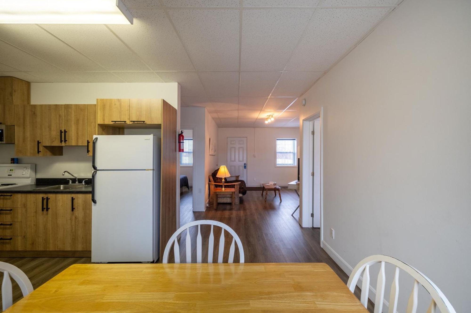 Motel Et Condo Chez Charley Sainte-Anne-de-Beaupré Dış mekan fotoğraf