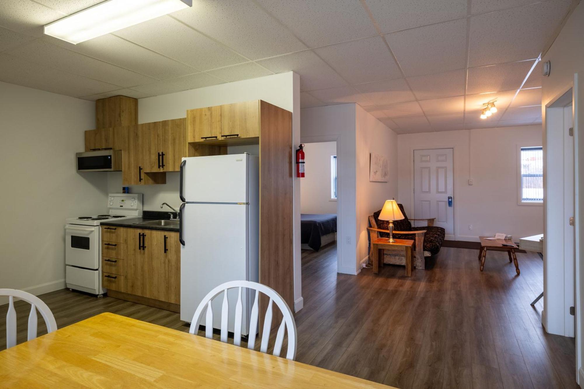 Motel Et Condo Chez Charley Sainte-Anne-de-Beaupré Dış mekan fotoğraf
