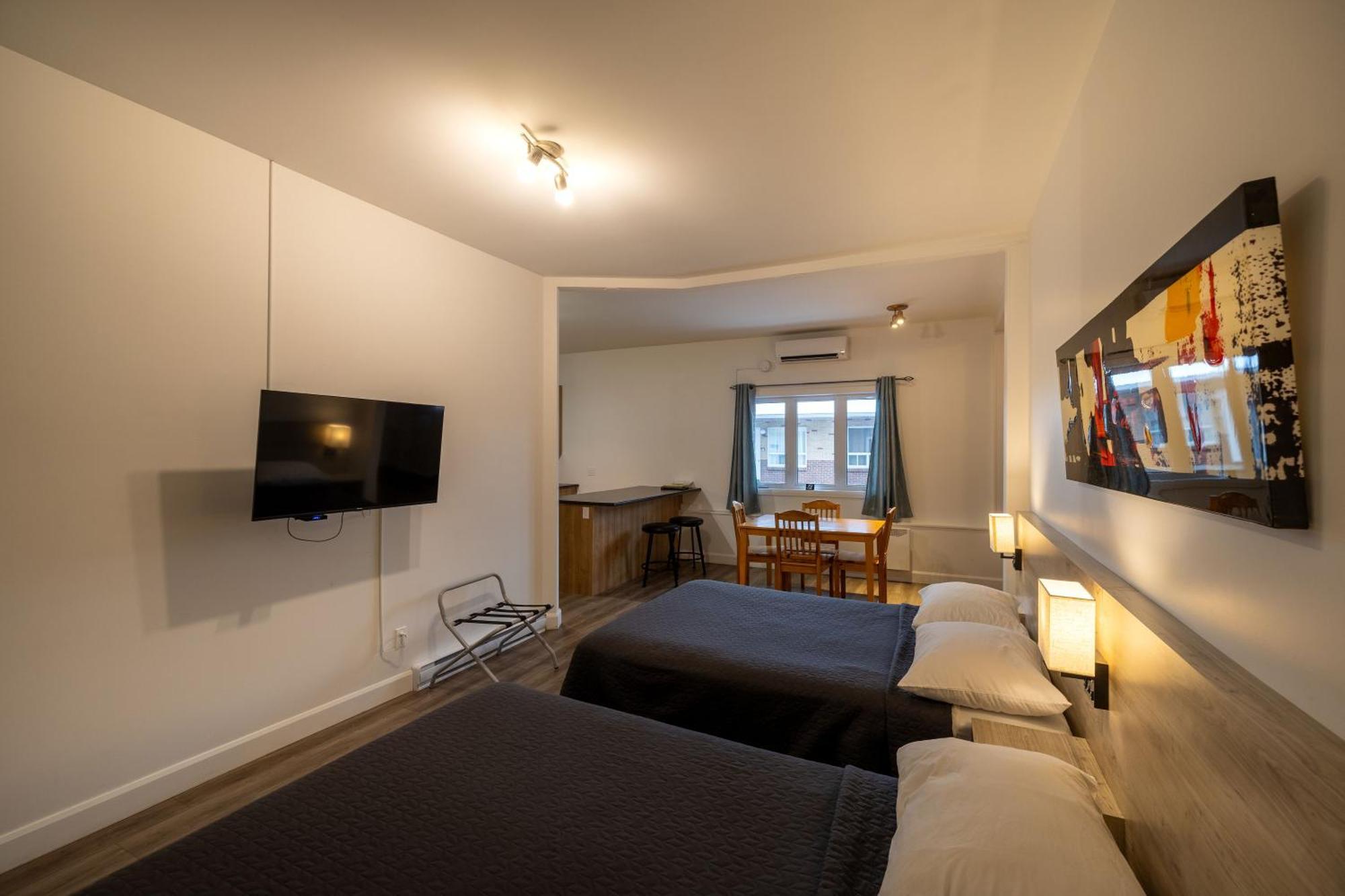 Motel Et Condo Chez Charley Sainte-Anne-de-Beaupré Dış mekan fotoğraf
