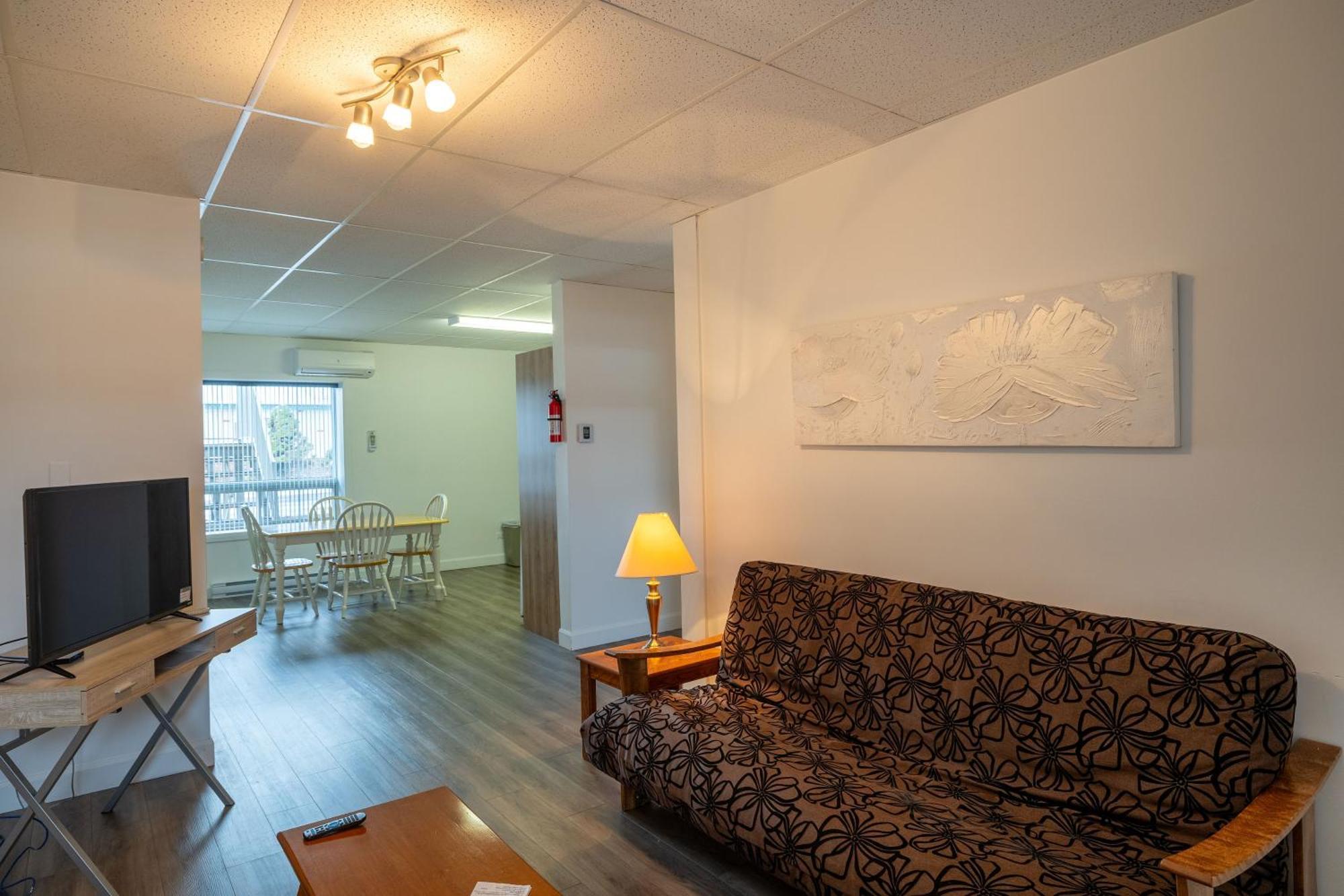 Motel Et Condo Chez Charley Sainte-Anne-de-Beaupré Dış mekan fotoğraf