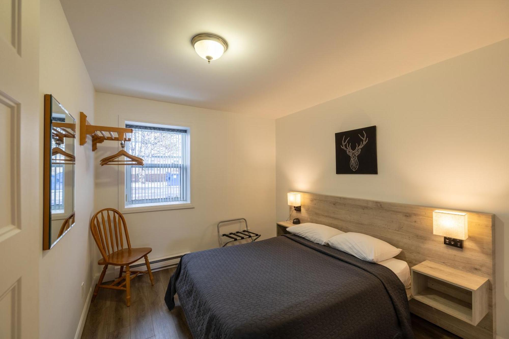 Motel Et Condo Chez Charley Sainte-Anne-de-Beaupré Dış mekan fotoğraf