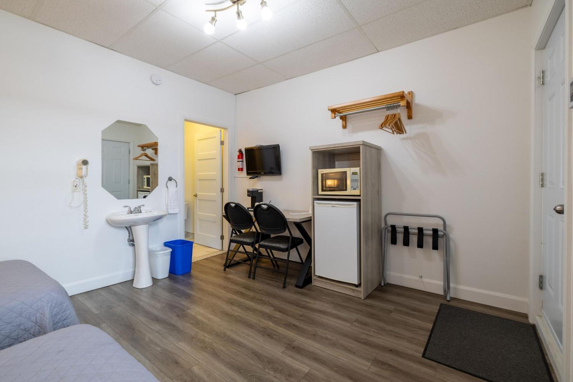 Motel Et Condo Chez Charley Sainte-Anne-de-Beaupré Dış mekan fotoğraf